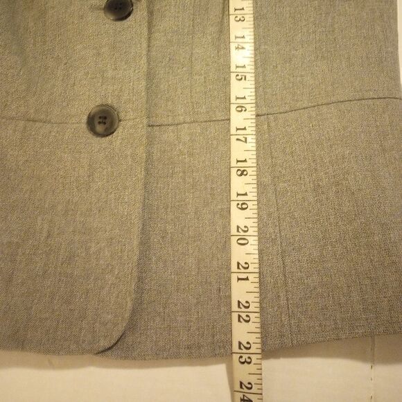 Kasper two button single breasted waist length blazer - Picture 13 of 13